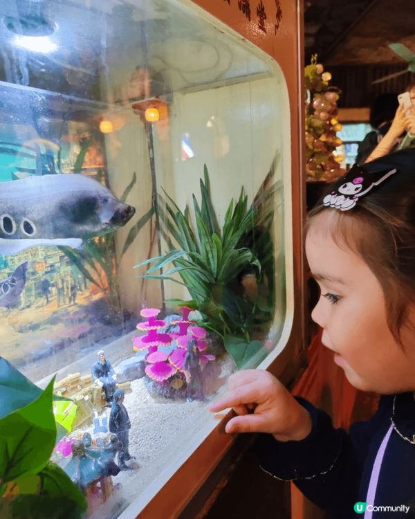 同小朋友返去小時候長大的地方--九龍城寨，每一個細節都重現當...