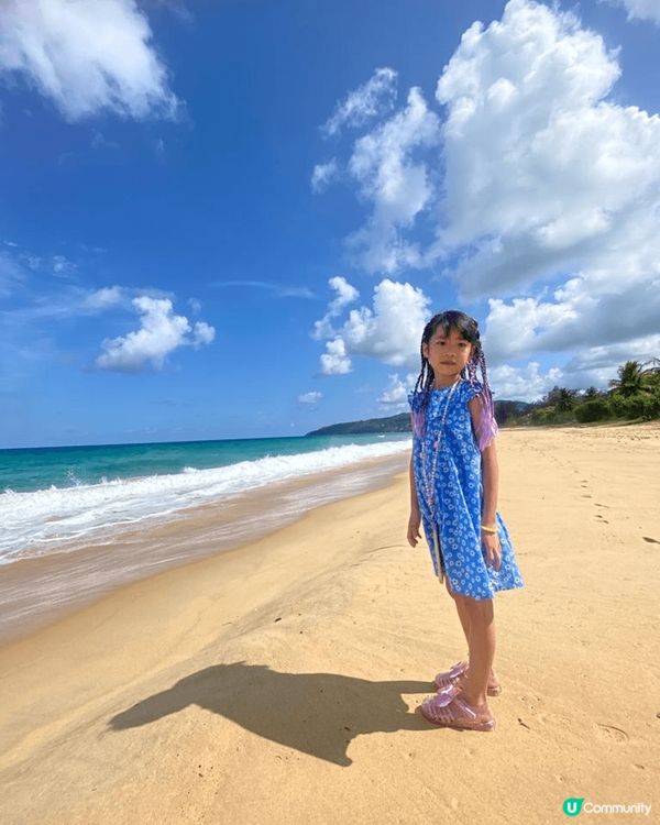 我們全家都超級喜歡布吉的陽光與海灘😎，超靚嘅藍天同超靚嘅沙灘...