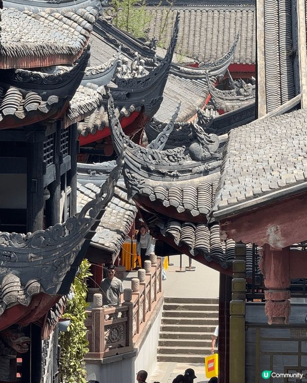 來過四川就明白何謂風景如畫，有山有水，亦有古色古香的建築物，...