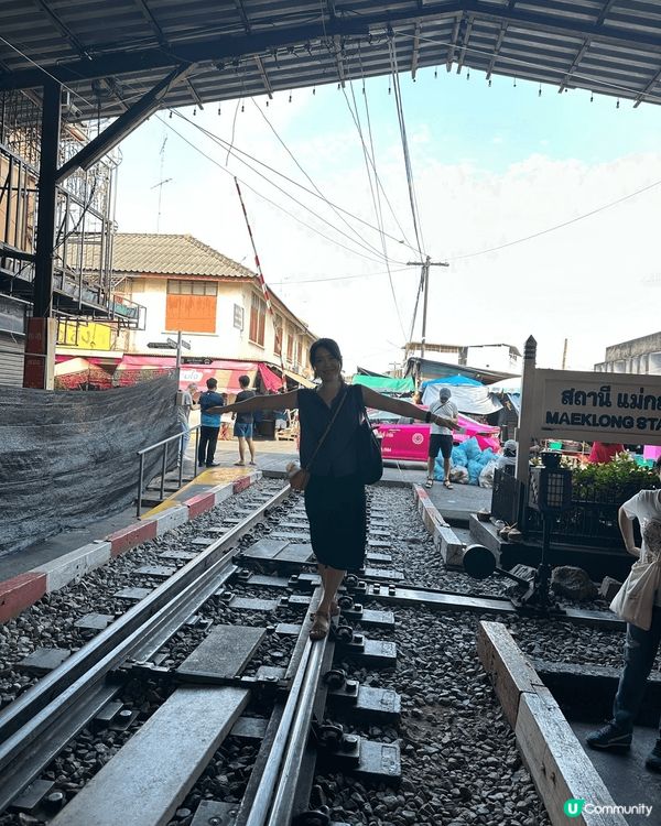 參加本地一日團，探索神聖的樹中廟，再感爭小火車到來的一剎，各...