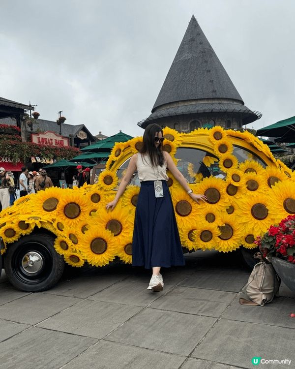朝早8點半峴港出發，大約9:30點到山腳，纜車直衝佛手金橋！...