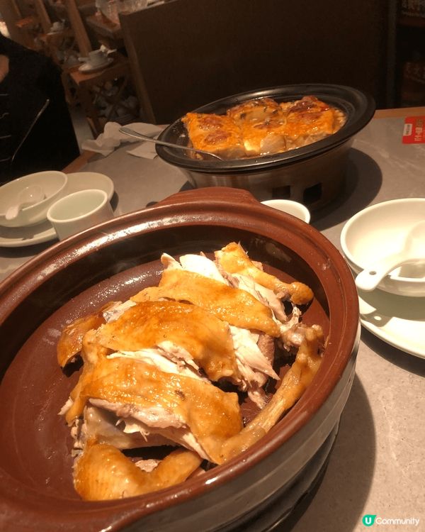 椰汁芒果糯米飯好好食！又香又甜！炸子雞很有雞香味！