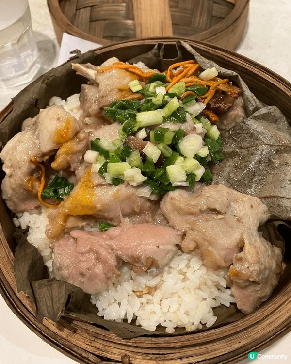 我至愛香港的美食是豉汁蒸雞飯、豉汁蒸鯇魚和雲耳醉雞米線, 十...