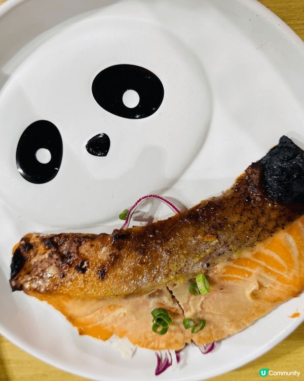 終於到我去海洋公園睇家姐細佬啦！一早去到拎咗12:00嘅籌睇...