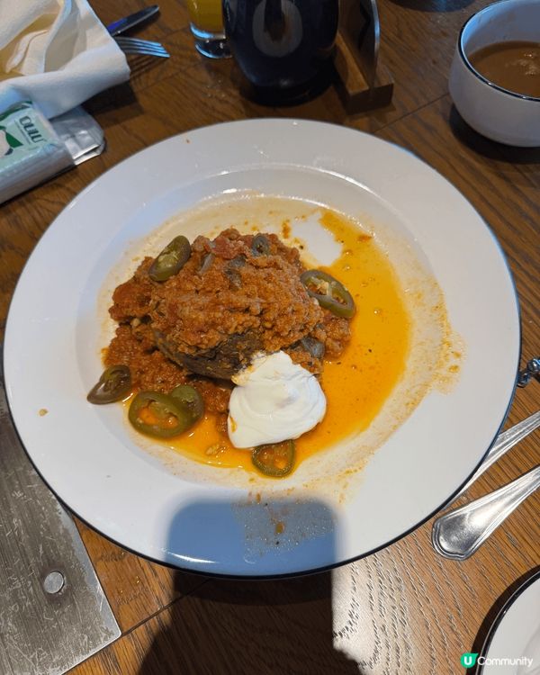 「喜馬當先」（Hay Market）是香港沙田馬場內一間極具...