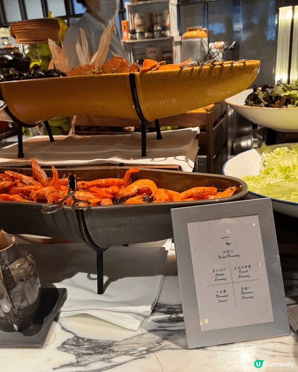 「喜馬當先」（Hay Market）是香港沙田馬場內一間極具...