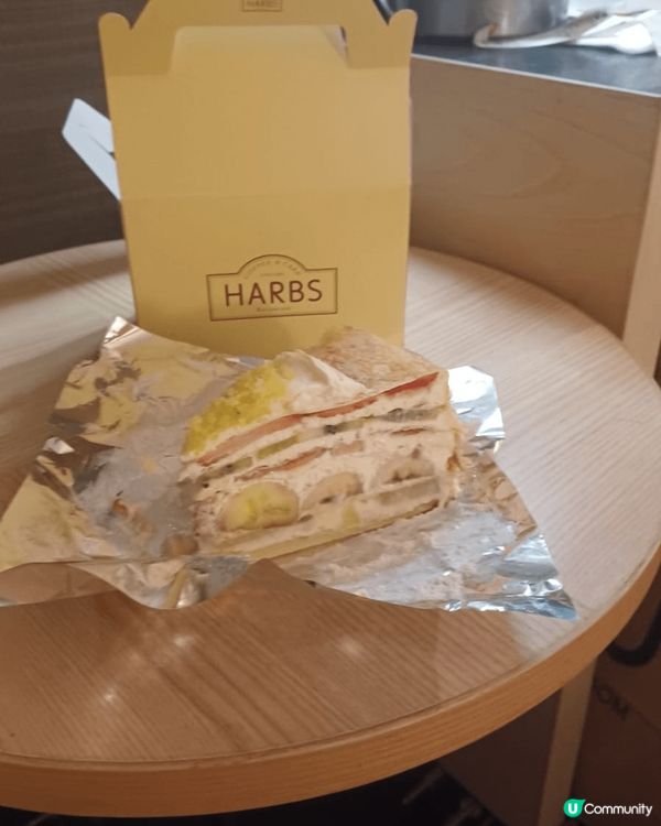 每次去日本必點Harbs的千層水果蛋糕，寫蛋糕無論顏值和味道...