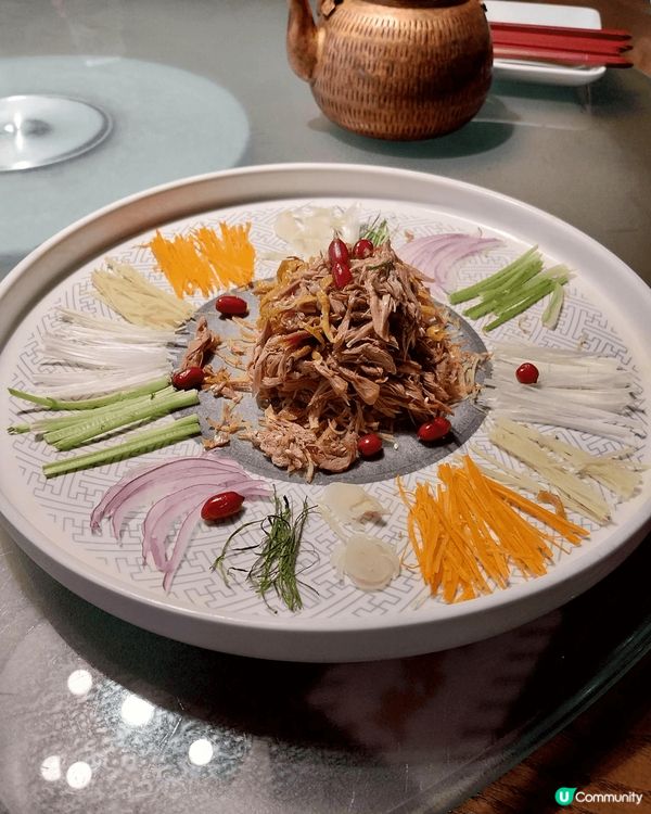 西九M+高級精緻中菜館。那裡的美景、美食和美妙的音響十分吸引...