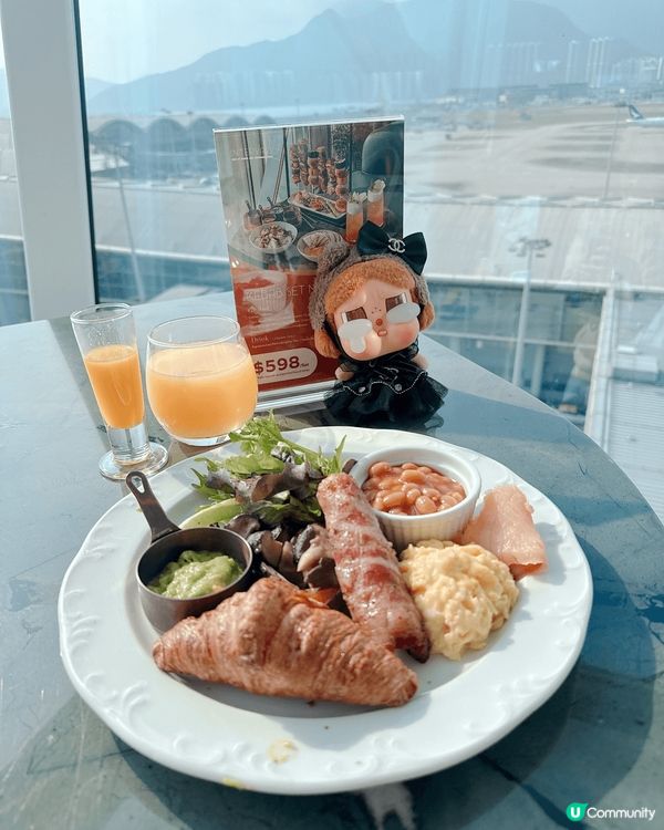 飛之前去咗機場Interval Bar 食早餐，呢度早餐有幾...