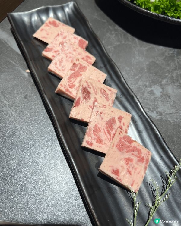 返大陸食湊湊火鍋，今次叫左3個鍋底，配合晒全家人既口味，分別...