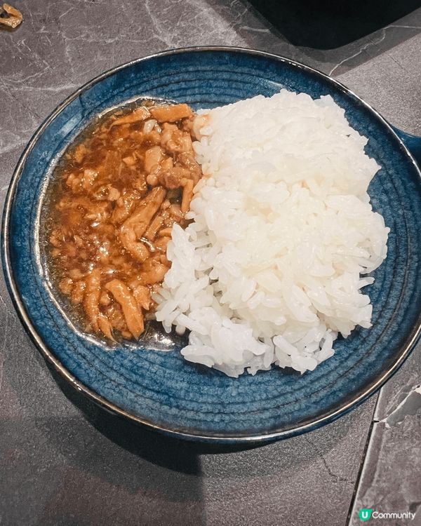 返大陸食湊湊火鍋，今次叫左3個鍋底，配合晒全家人既口味，分別...