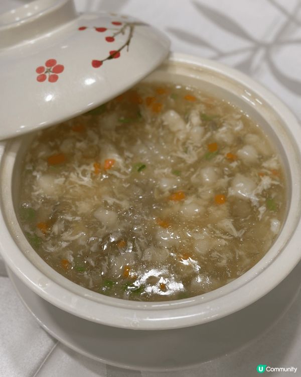 金錢雞唔係雞，其實係由肥瘦豬肉和雞肝，提前醃漬一夜，再將雞肝...