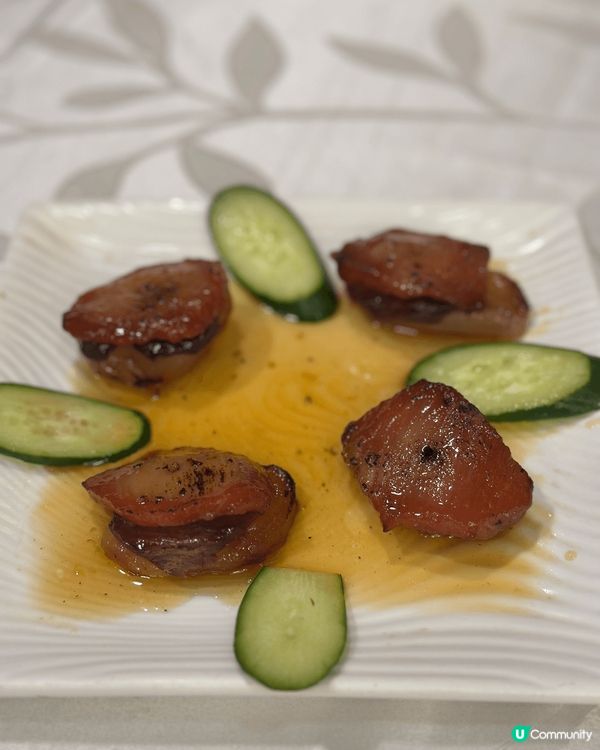 金錢雞唔係雞，其實係由肥瘦豬肉和雞肝，提前醃漬一夜，再將雞肝...