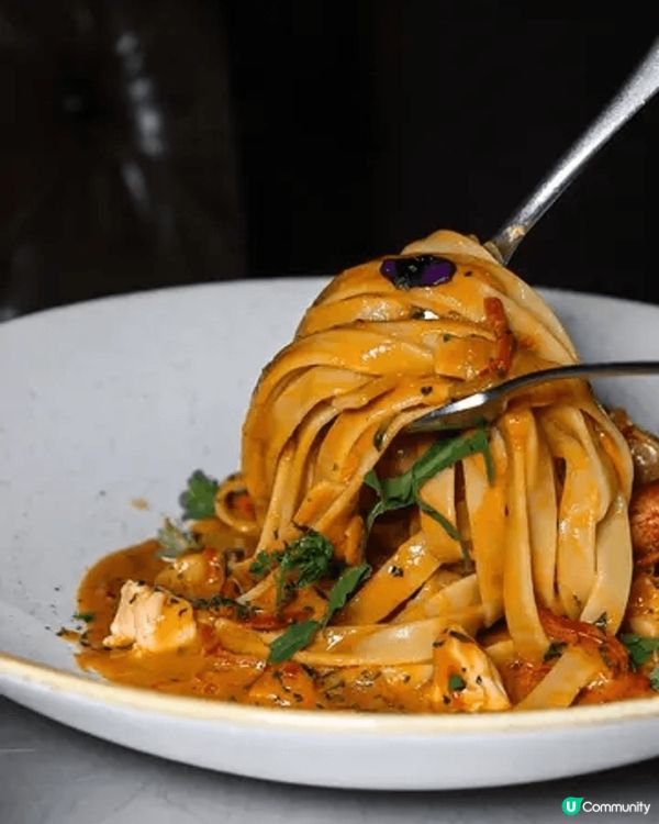 鰂魚涌情調西餐廳    MR & MRS FOX