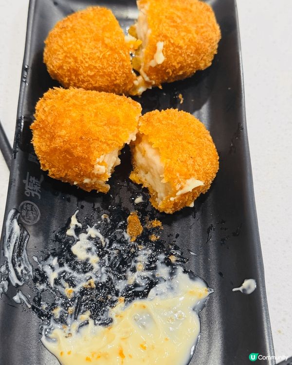 今日嚟到痴膠雞試招牌花膠雞濃湯米線（＄68）、藥膳黃酒花膠雞...