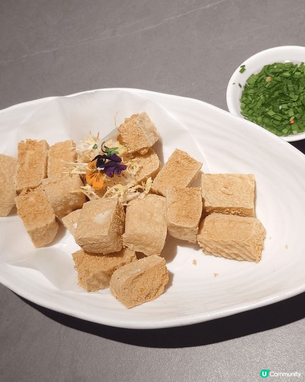 在福田星河COCO PARK很多中式餐廳都很多人，見到海門魚...