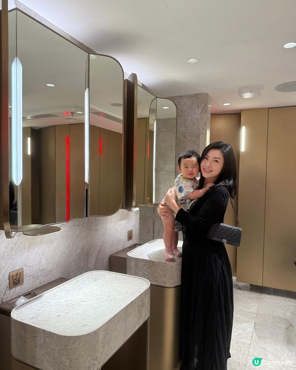 媽咪節第一擊 🎉  同蝦米拍拖去！