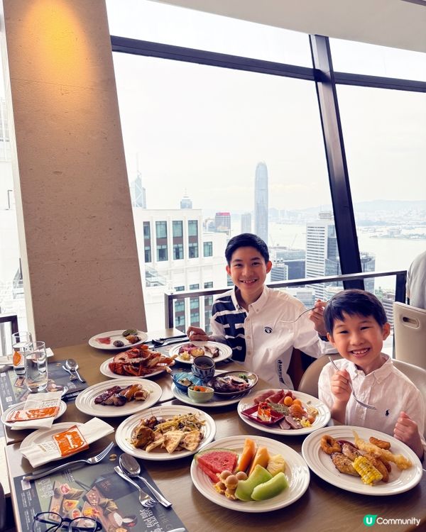 360°旋轉餐廳自助餐