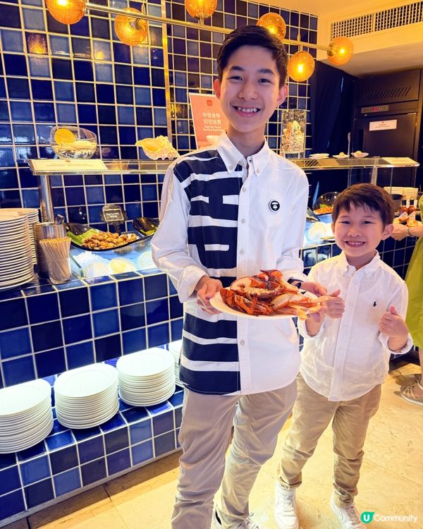 360°旋轉餐廳自助餐