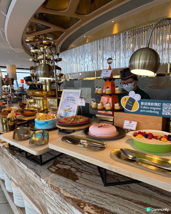 360°旋轉餐廳自助餐