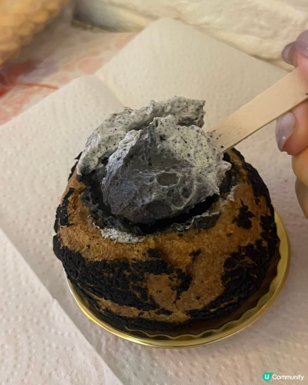 黑芝麻湯圓泡芙🤤  正到爆！