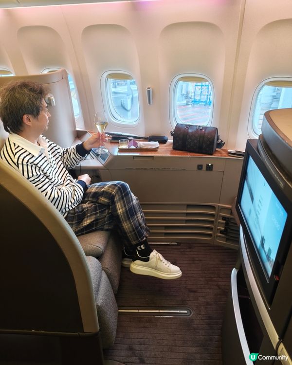 Cathay Pacific 國泰航空波音777頭等艙體驗
