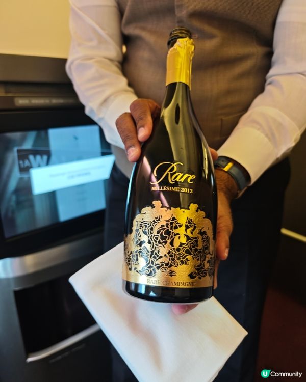 Cathay Pacific 國泰航空波音777頭等艙體驗