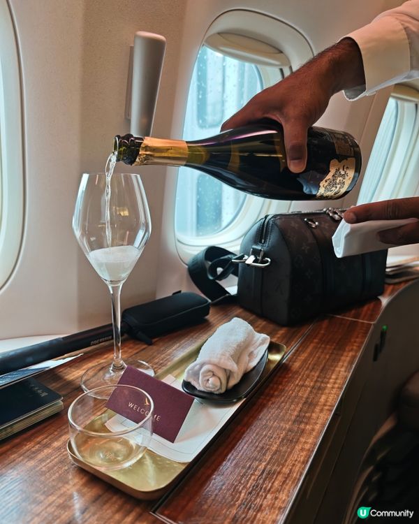 Cathay Pacific 國泰航空波音777頭等艙體驗