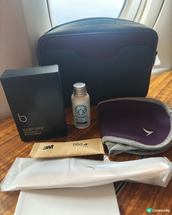 Cathay Pacific 國泰航空波音777頭等艙體驗