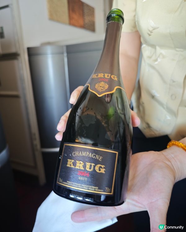 Cathay Pacific 國泰航空波音777頭等艙體驗