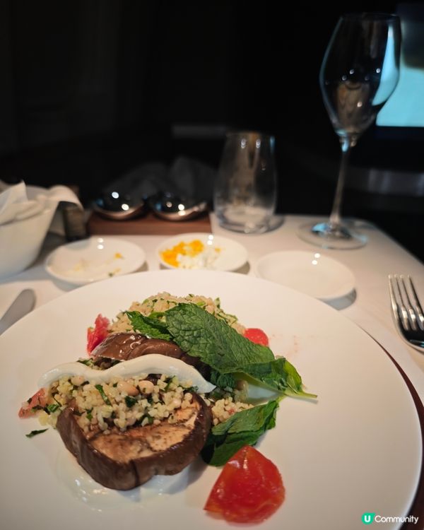 Cathay Pacific 國泰航空波音777頭等艙體驗