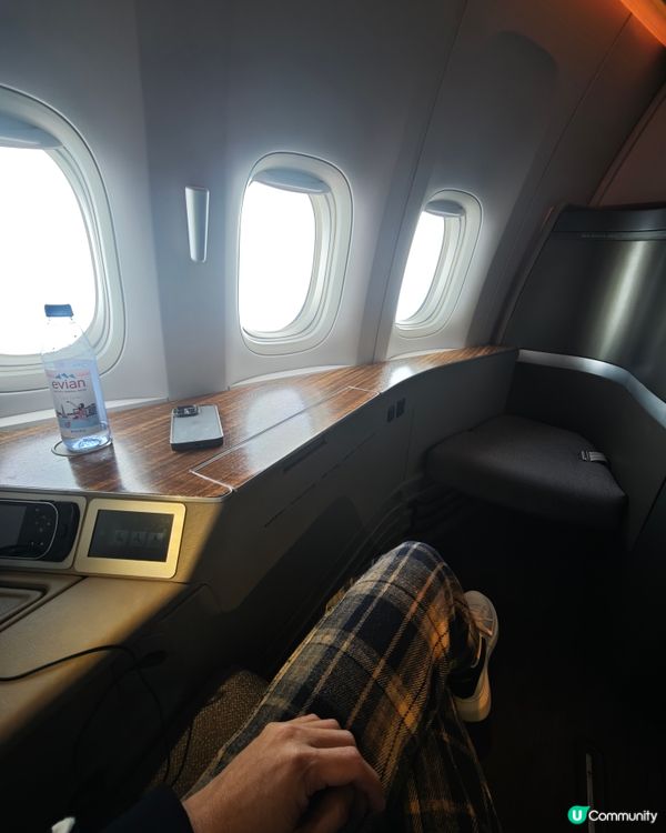 Cathay Pacific 國泰航空波音777頭等艙體驗