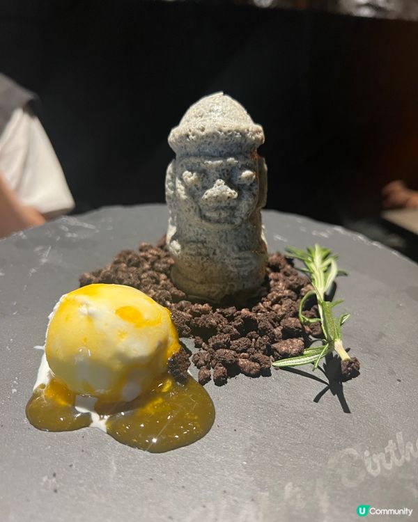 旺角｜岩石洞穴風餐廳🪨｜低溫熟成罈子五花肉🐷