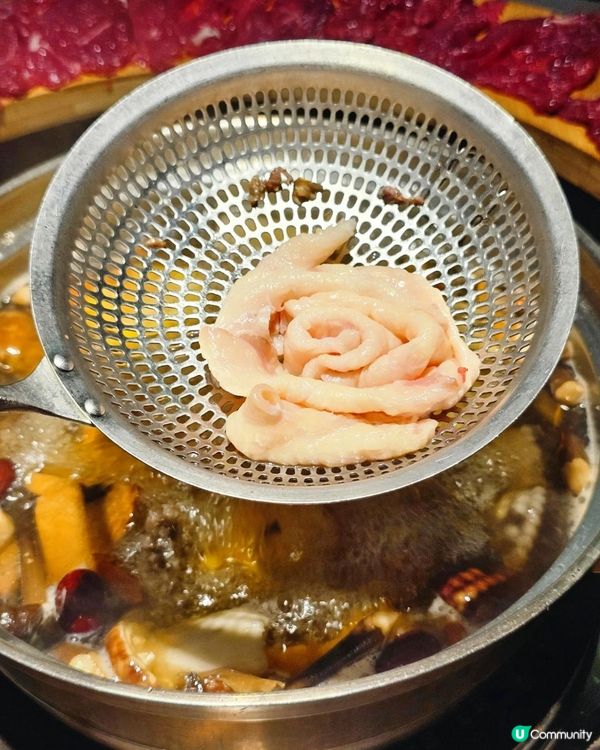 📍 深圳必吃！就犟牛肉火鍋🍲繁花似錦拼盤