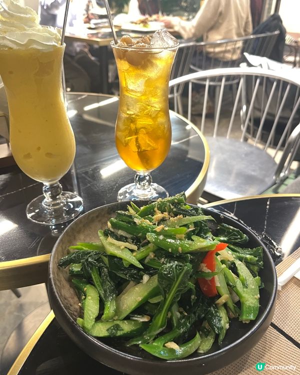 尖東隱世泰國風情餐廳 🍹  打卡吊椅，三五知己聚會首選！