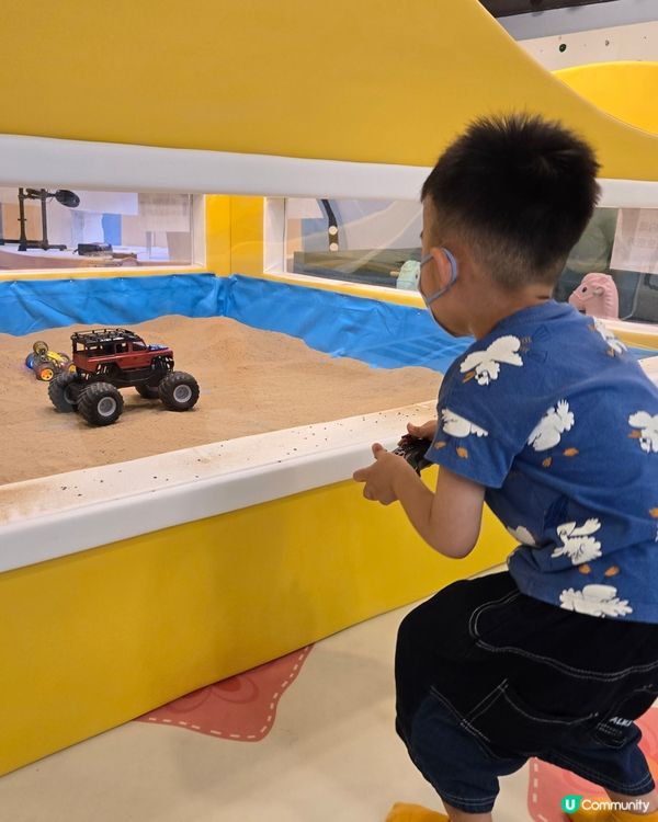 荔枝角玩樂天堂🤩  近萬呎任你玩！