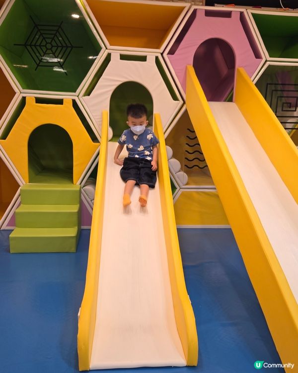 荔枝角玩樂天堂🤩  近萬呎任你玩！