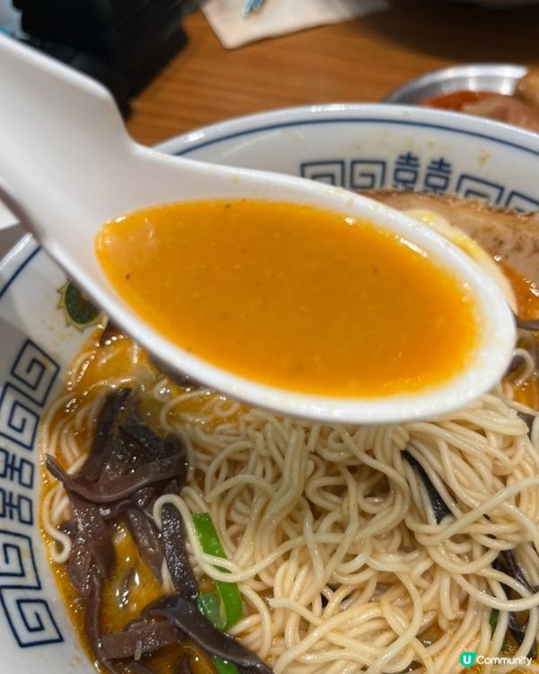 🇰🇷聖水洞激推拉麵店｜吃完一整天元氣up！소곱창모츠라멘