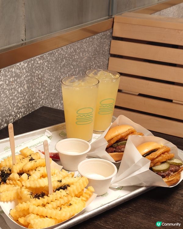 Shake Shack 出山葵牛肉漢堡啦～