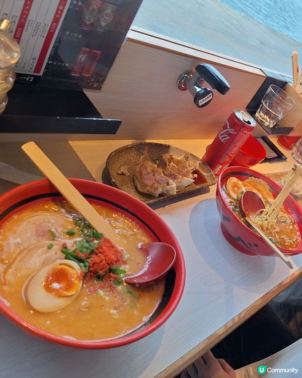 絕靚海景view蝦濃湯拉麵