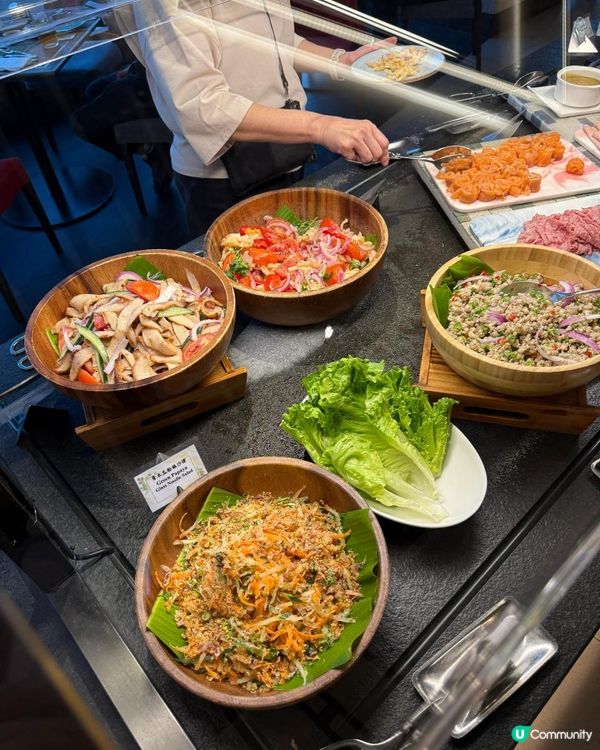 好掛住泰國啊 呢個自助晚餐啱哂