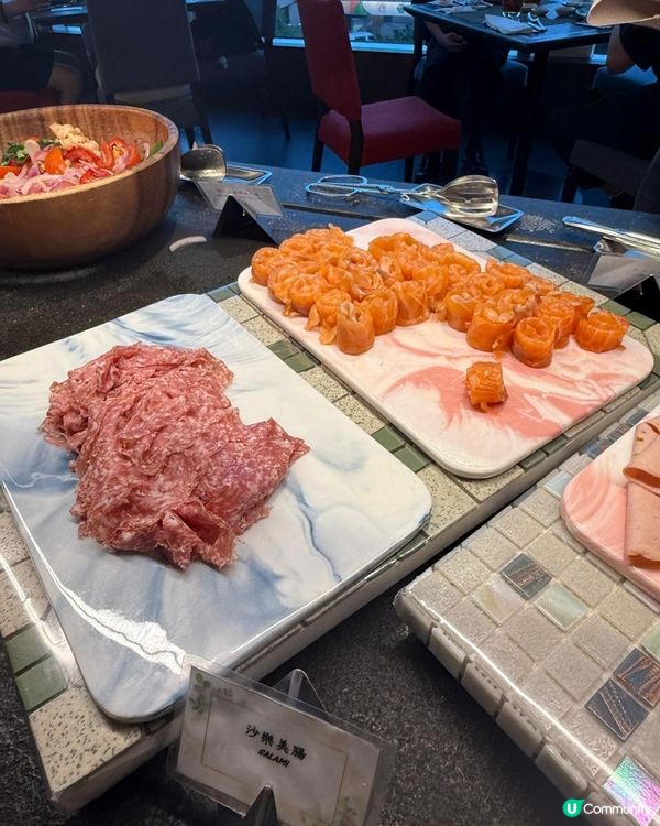 好掛住泰國啊 呢個自助晚餐啱哂