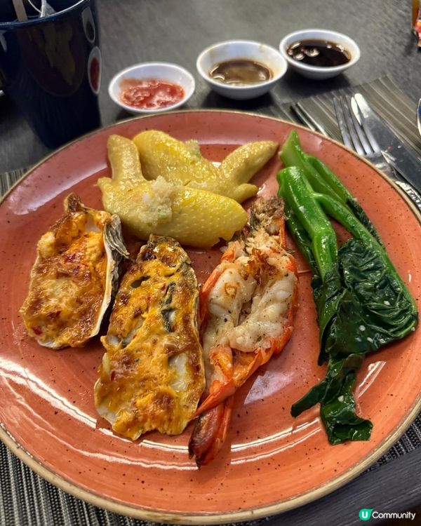 好掛住泰國啊 呢個自助晚餐啱哂