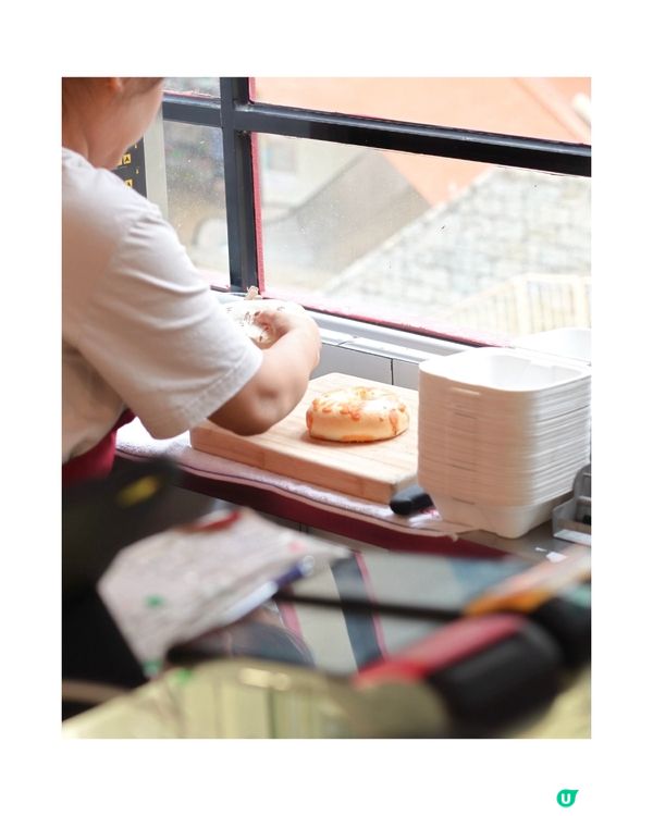 新開搶眼貝果專門店 多款奇特口味選擇