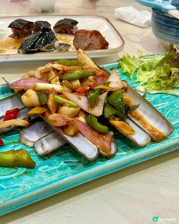 📣必食推介⁉️黑松露玻璃燒鵝👑 皮脆肉嫩😋