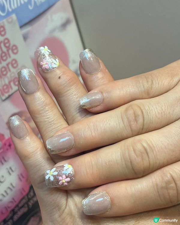 尖東站戴穿甲 💅🏻  媽媽都讚好！