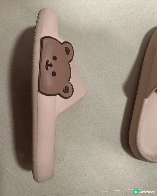 家居好物少不免要介紹大便感拖鞋，著落去又舒服，又方便，我著完...