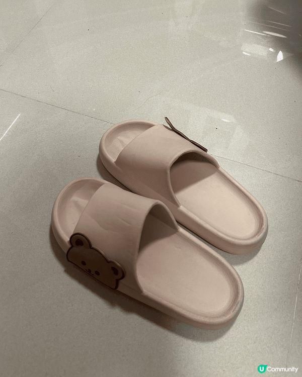 家居好物少不免要介紹大便感拖鞋，著落去又舒服，又方便，我著完...