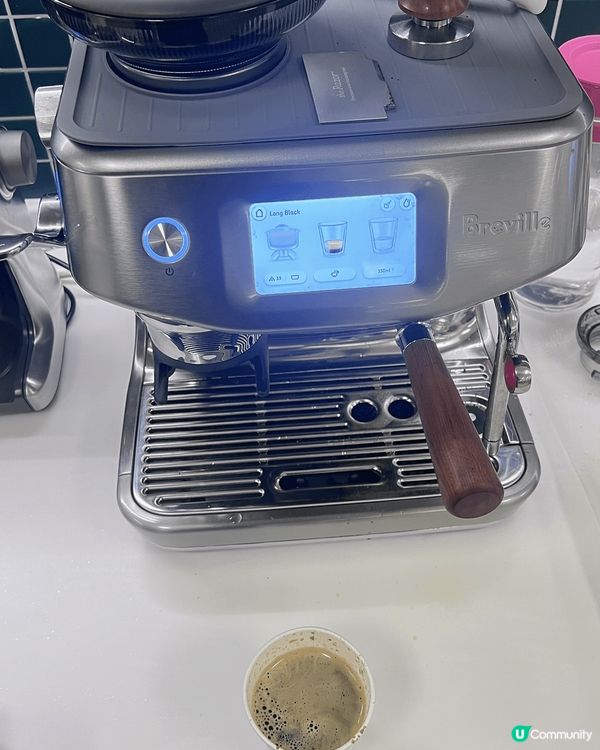 享受人生的家庭必備單品。飲水機能裝水時解放雙手，亦不用等候熱...