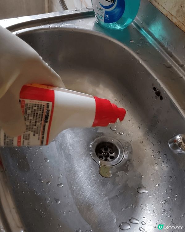 廚房鋅盆或者洗手間面盆，好容易出現被毛髮、食物殘渣或油脂等堵...